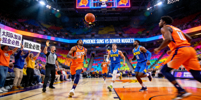 NBA直播现场：菲尼克斯太阳队与丹佛掘金队比赛实况